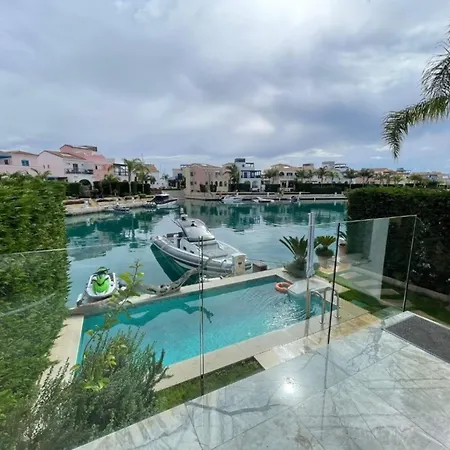 Fineline Holiday home